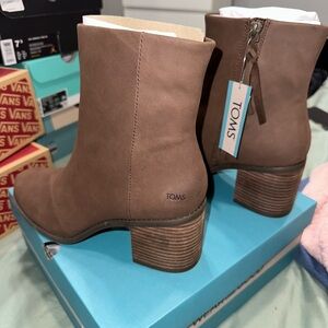 TOMS Women's Brown Ankle Boots